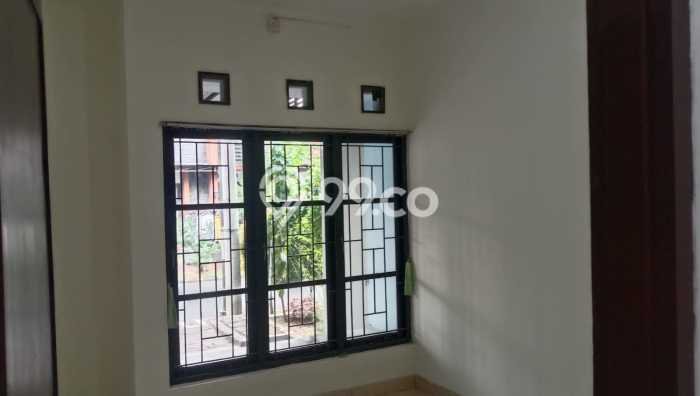 Jarang Ada! Rumah Sewa 3 Kamar Bagus Siap Huni Graha Raya Jarang Ada! Rumah Sewa 3 Kamar Bagus Siap Huni Graha Raya