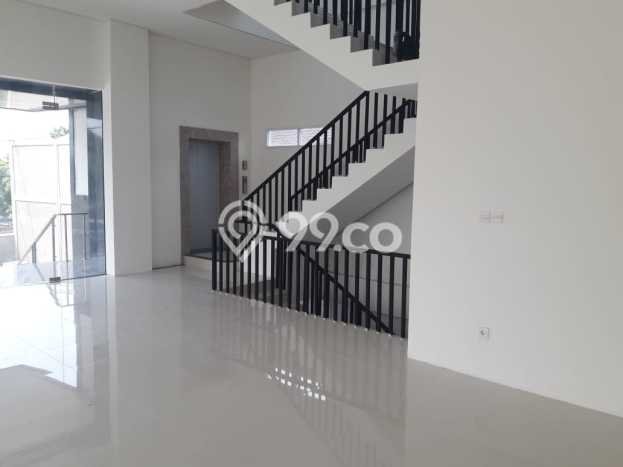 Dijual Kantor di Matraman Jakarta Timur LT 759m2 / LB 2107m2 Dijual Kantor di Matraman Jakarta Timur LT 759m2 / LB 2107m2