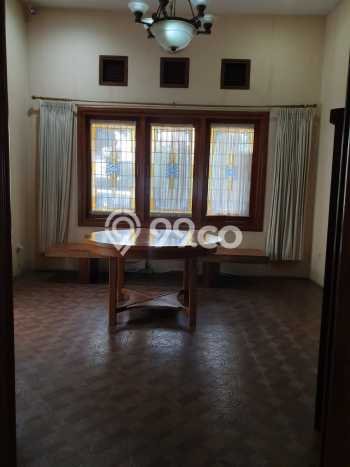 Kesempatan Investasi 5 Kamar Tidur dan 5 Kamar Mandi di Lokasi Strategis , Bandung Kesempatan Investasi 5 Kamar Tidur dan 5 Kamar Mandi di Lokasi Strategis , Bandung