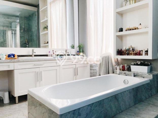 Siap Huni Rumah Mewah 5 Kamar di Kebayoran Lama Dekat ke Mana Saja Siap Huni Rumah Mewah 5 Kamar di Kebayoran Lama Dekat ke Mana Saja