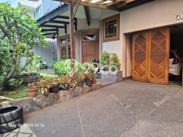 Siap Huni Rumah Mewah 4 Kamar di Kembangan Dekat ke Mana Pun Siap Huni Rumah Mewah 4 Kamar di Kembangan Dekat ke Mana Pun
