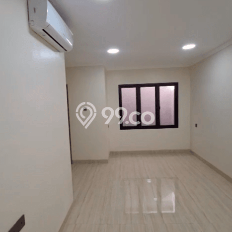 Jual Rumah Luas Megah Dengan View Eksklusif di Joglo, Jakarta Barat Jual Rumah Luas Megah Dengan View Eksklusif di Joglo, Jakarta Barat