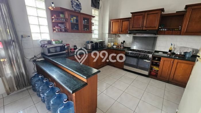 Rumah Eksklusif Dijual LT 497m2 di Matraman, Jakarta Timur Rumah Eksklusif Dijual LT 497m2 di Matraman, Jakarta Timur