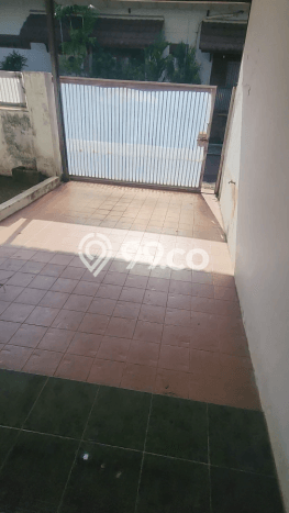 Rumah Cantik Siap Huni Di Sawangan Luas 300m2 Aman Rumah Cantik Siap Huni Di Sawangan Luas 300m2 Aman