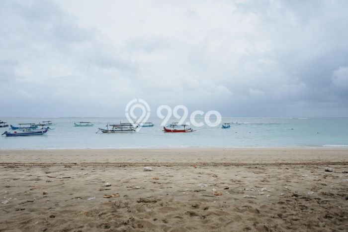 Kavling Tanah Dijual di Kuta, Badung, Luas 4200m2 Area Strategis Kavling Tanah Dijual di Kuta, Badung, Luas 4200m2 Area Strategis