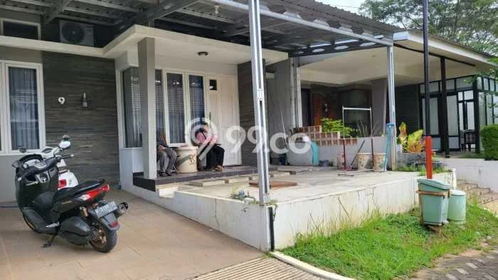 Jual Rumah Bagus Siap Huni LB 70m2 di Banyumanik, Semarang Jual Rumah Bagus Siap Huni LB 70m2 di Banyumanik, Semarang