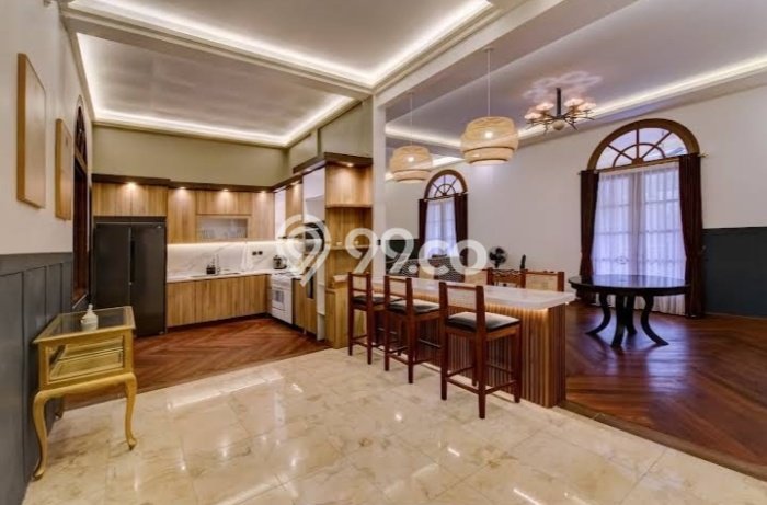 INVESTASI POTENSIAL! Vila di Cilandak, Luas 694m2m², Lokasi Prima INVESTASI POTENSIAL! Vila di Cilandak, Luas 694m2m², Lokasi Prima