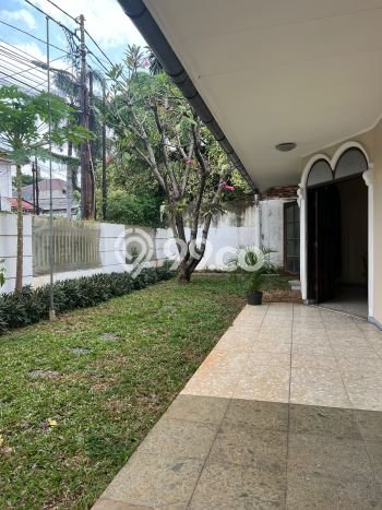 Rumah Premium di Jakarta Selatan Strategis Kondisi Terawat Rumah Premium di Jakarta Selatan Strategis Kondisi Terawat