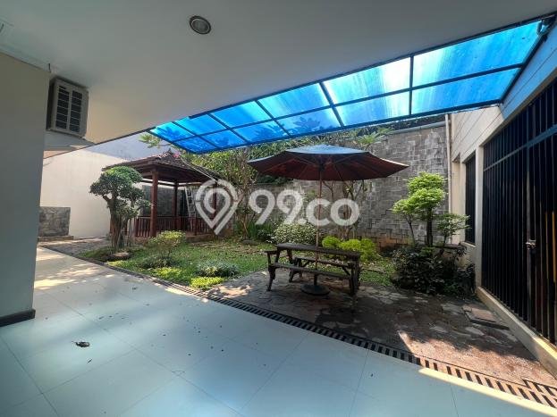 Rumah Modern Disewakan di Menteng Jakarta Pusat Area Sangat Strategis Rumah Modern Disewakan di Menteng Jakarta Pusat Area Sangat Strategis