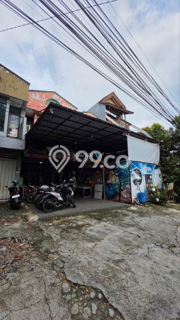 Unit Ruko Dijual di Malang LT 177m2 & LB 330m2 Unit Ruko Dijual di Malang LT 177m2 & LB 330m2