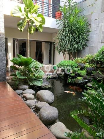 Rumah Elit LB 650m2 Siap Huni Desain Elegan di Soekarno Hatta, Malang Rumah Elit LB 650m2 Siap Huni Desain Elegan di Soekarno Hatta, Malang