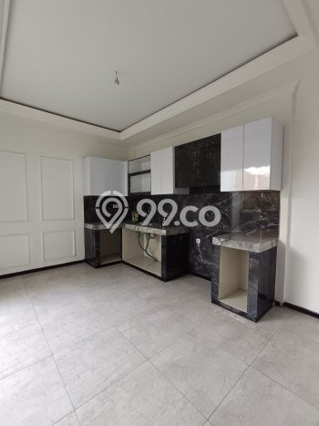 Rumah Mewah Siap Huni LT 200m2 di Blimbing, Malang Rumah Mewah Siap Huni LT 200m2 di Blimbing, Malang