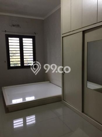 Jual Rumah Eksklusif 2 KT di Duri Kepa, Jakarta Barat Jual Rumah Eksklusif 2 KT di Duri Kepa, Jakarta Barat