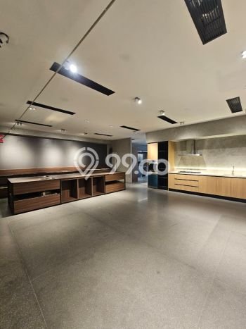 Kantor Premium Kawasan Slipi, Luas 665m², Jalan Utama, Tingkat Keramaian Tinggi Kantor Premium Kawasan Slipi, Luas 665m², Jalan Utama, Tingkat Keramaian Tinggi
