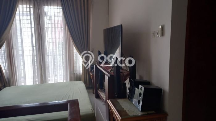 For Sale! Luxury House LT 330m2 Desain Modern di Lenteng Agung For Sale! Luxury House LT 330m2 Desain Modern di Lenteng Agung