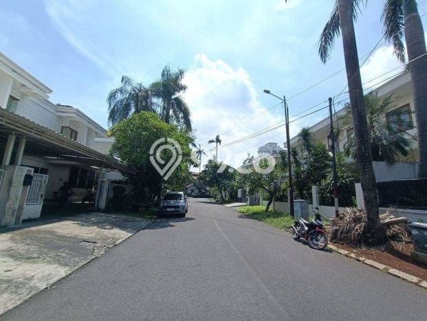 Rumah Luxury Modern Siap Huni di Pondok Indah Jakarta Selatan Rumah Luxury Modern Siap Huni di Pondok Indah Jakarta Selatan