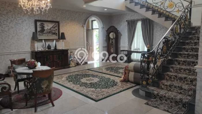 Jarang Ada! Rumah Sewa 7 Kamar Bagus Siap Huni Lebak Bulus Jarang Ada! Rumah Sewa 7 Kamar Bagus Siap Huni Lebak Bulus