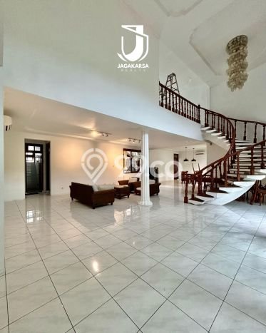 Jarang Ada! Rumah Kontrakan 6 Kamar Nyaman Siap Huni Kemang Jarang Ada! Rumah Kontrakan 6 Kamar Nyaman Siap Huni Kemang