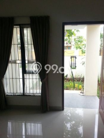 For Sale Rumah 3 Kamar Lokasi Strategis Bagus dan Strategis di Ciputat For Sale Rumah 3 Kamar Lokasi Strategis Bagus dan Strategis di Ciputat