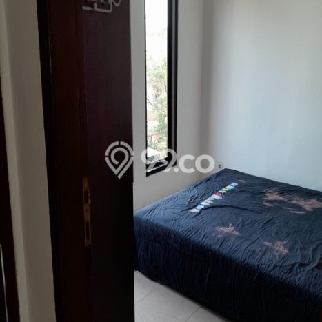 Rumah Strategis Minimalis Lb 165m2 di Cinere, Depok Rumah Strategis Minimalis Lb 165m2 di Cinere, Depok