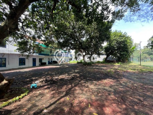 Hunian Elit LB 1000m2 Siap Huni Desain Elegan di Kemang, Jakarta Selatan Hunian Elit LB 1000m2 Siap Huni Desain Elegan di Kemang, Jakarta Selatan