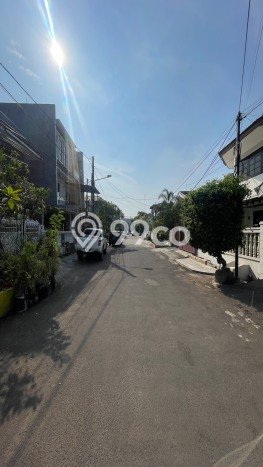 Rumah Eksklusif Siap Huni LT 345m2 di Kelapa Gading, Jakarta Utara Rumah Eksklusif Siap Huni LT 345m2 di Kelapa Gading, Jakarta Utara