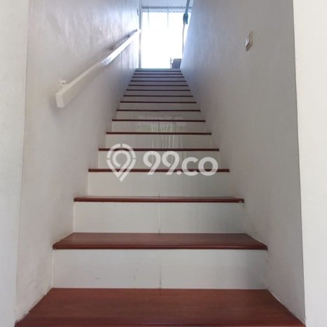 Hunian Mewah Siap Huni LT 189m2 di Pesanggrahan, Jakarta Selatan Hunian Mewah Siap Huni LT 189m2 di Pesanggrahan, Jakarta Selatan