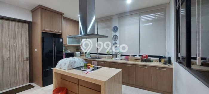 Hunian Elit LB 250m2 Siap Pakai Desain Elegan di Lebak Bulus, Jakarta Selatan Hunian Elit LB 250m2 Siap Pakai Desain Elegan di Lebak Bulus, Jakarta Selatan