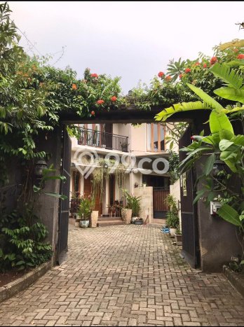 Rumah Mewah LB 300m2 Siap Pakai Desain Elegan di Lebak Bulus, Jakarta Selatan Rumah Mewah LB 300m2 Siap Pakai Desain Elegan di Lebak Bulus, Jakarta Selatan