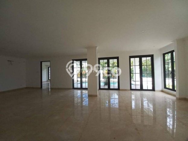 Ready to Use! Luxury House LT 446m2 Desain Modern di Lebak Bulus Ready to Use! Luxury House LT 446m2 Desain Modern di Lebak Bulus