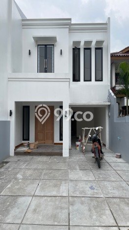 Rumah Eksklusif Dijual LT 162m2 di Cinere, Depok Rumah Eksklusif Dijual LT 162m2 di Cinere, Depok