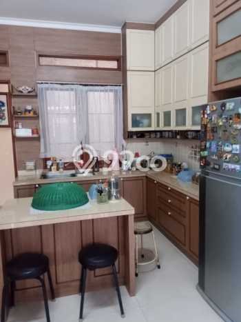Dijual Rumah Luas Megah Dengan View Eksklusif di Pondok Labu, Jakarta Selatan Dijual Rumah Luas Megah Dengan View Eksklusif di Pondok Labu, Jakarta Selatan