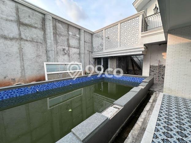 Ready to Use! Luxury House LT 762m2 Desain Elegan di Pejaten Ready to Use! Luxury House LT 762m2 Desain Elegan di Pejaten