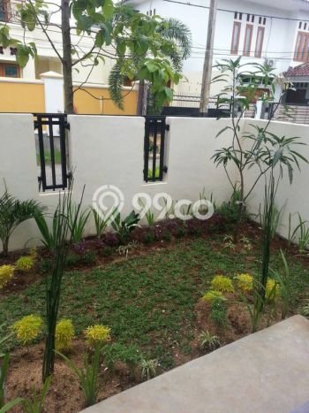For Sale Rumah 3 Kamar Lokasi Strategis Bagus dan Strategis di Ciputat For Sale Rumah 3 Kamar Lokasi Strategis Bagus dan Strategis di Ciputat