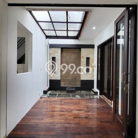 Rumah Luxury Modern Siap Huni di Bintaro Tangerang Selatan Rumah Luxury Modern Siap Huni di Bintaro Tangerang Selatan