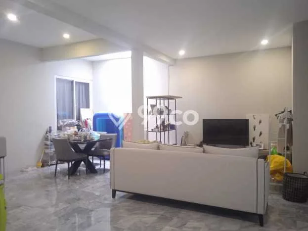 Rumah Luxury Modern Tanpa Renovasi di Lebak Bulus Jakarta Selatan Rumah Luxury Modern Tanpa Renovasi di Lebak Bulus Jakarta Selatan