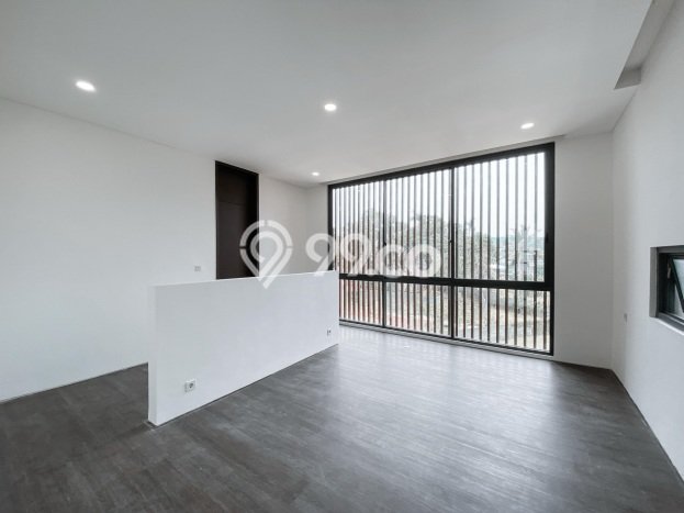 Rumah Elit Modern Siap Huni di Lebak Bulus Jakarta Selatan Rumah Elit Modern Siap Huni di Lebak Bulus Jakarta Selatan