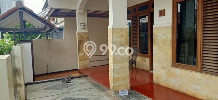 Jual Rumah Bagus Siap Huni LB 160m2 di Cinere, Depok Jual Rumah Bagus Siap Huni LB 160m2 di Cinere, Depok