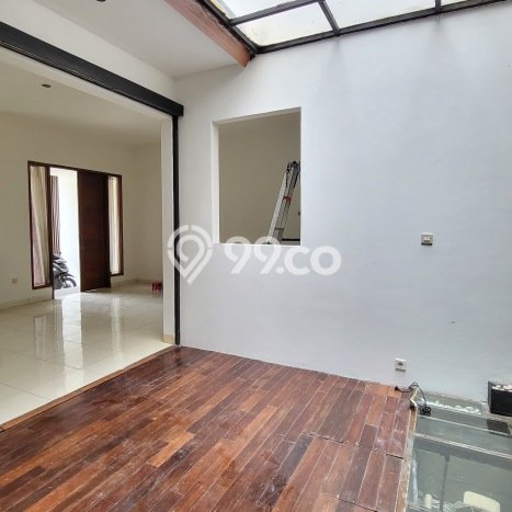 Rumah Luxury Modern Siap Huni di Bintaro Tangerang Selatan Rumah Luxury Modern Siap Huni di Bintaro Tangerang Selatan