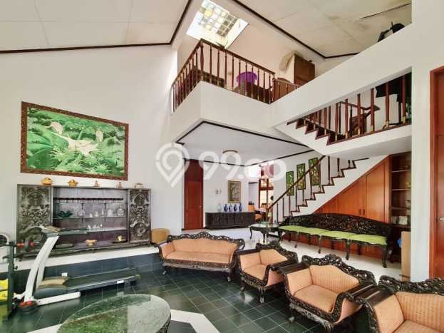 Rumah Eksklusif Siap Huni LT 620m2 di Cinere, Depok Rumah Eksklusif Siap Huni LT 620m2 di Cinere, Depok