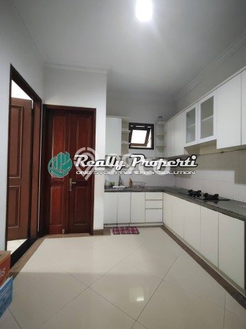 Dijual Rumah Mewah Elegan Dengan View Cantik di Bambu Apus, Jakarta Timur Dijual Rumah Mewah Elegan Dengan View Cantik di Bambu Apus, Jakarta Timur