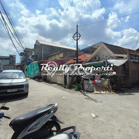 Siap Huni Rumah Mewah 3 Kamar di Jatinegara Dekat ke Mana Saja Siap Huni Rumah Mewah 3 Kamar di Jatinegara Dekat ke Mana Saja