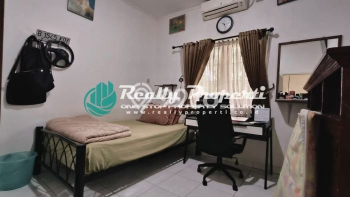 Dijual Rumah Luas Megah Dengan View Eksklusif di Jatiwaringin, Bekasi Dijual Rumah Luas Megah Dengan View Eksklusif di Jatiwaringin, Bekasi