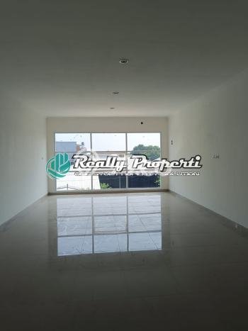 Ruko di Jatikramat, Luas 210m², Area Bisnis, For Rent Ruko di Jatikramat, Luas 210m², Area Bisnis, For Rent