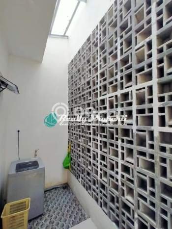 Rumah Area Strategis kawasan Bintara, Bekasi, LT 72m² Bangunan 108m² Rumah Area Strategis kawasan Bintara, Bekasi, LT 72m² Bangunan 108m²