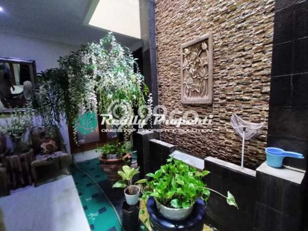 Rumah Eksklusif di Pondok Bambu, Jakarta Timur, LT 260m² Bangunan 550m² Rumah Eksklusif di Pondok Bambu, Jakarta Timur, LT 260m² Bangunan 550m²