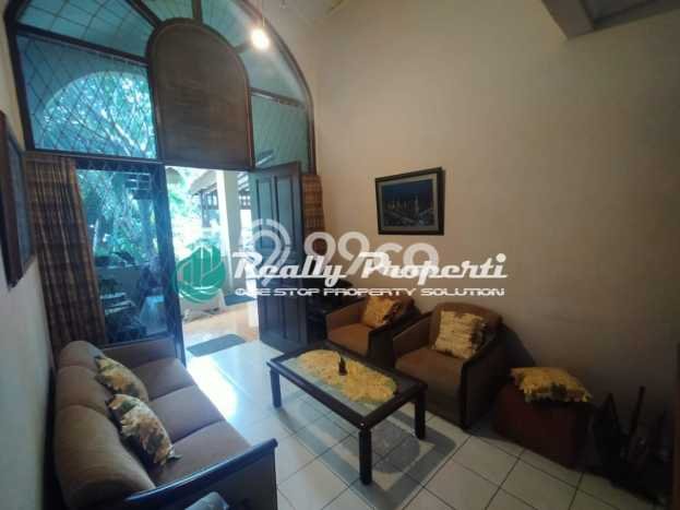 Jual Murah Rumah dengan Luas Tanah 288m² dan Luas Bangunan 162m² di Area Cikunir, Bekasi Jual Murah Rumah dengan Luas Tanah 288m² dan Luas Bangunan 162m² di Area Cikunir, Bekasi