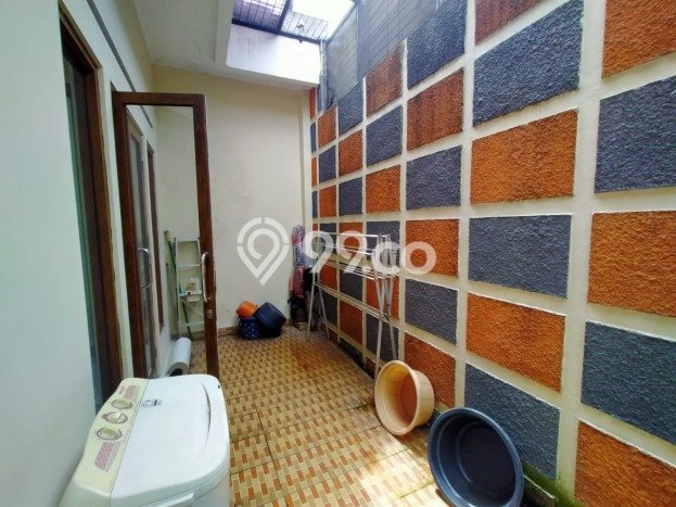 PRIME LOCATION! Rumah Berkembang di Pondok Kelapa, Luas 256m² LB 450m² PRIME LOCATION! Rumah Berkembang di Pondok Kelapa, Luas 256m² LB 450m²