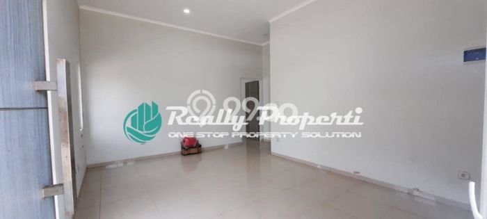 Rumah Lokasi Strategis area Jatibening, Bekasi, Luas 114m² LB 60m² Rumah Lokasi Strategis area Jatibening, Bekasi, Luas 114m² LB 60m²