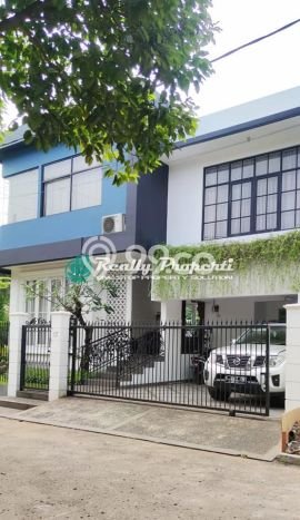 DIJUAL CEPAT! Rumah Minimalis di Jatiwarna, Bekasi, LT 270m² Bangunan 200m² NEGO! DIJUAL CEPAT! Rumah Minimalis di Jatiwarna, Bekasi, LT 270m² Bangunan 200m² NEGO!